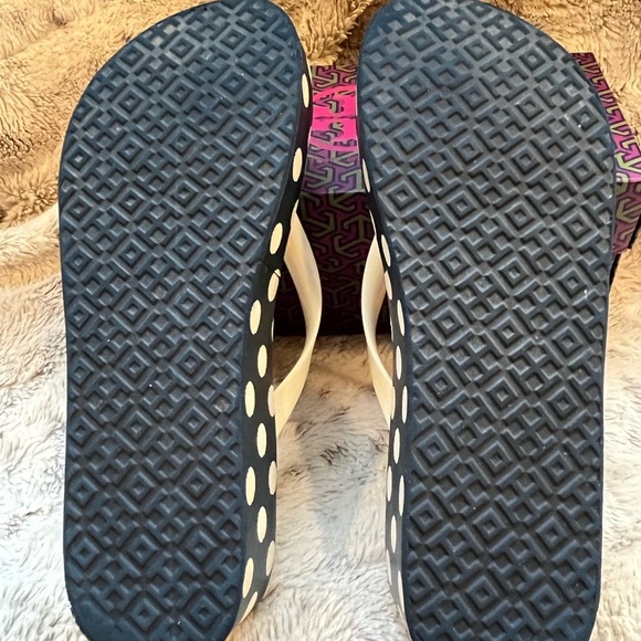 Tory Burch Wedge Ivory Micro Dot Flip Flop with box - Picture 7 of 10